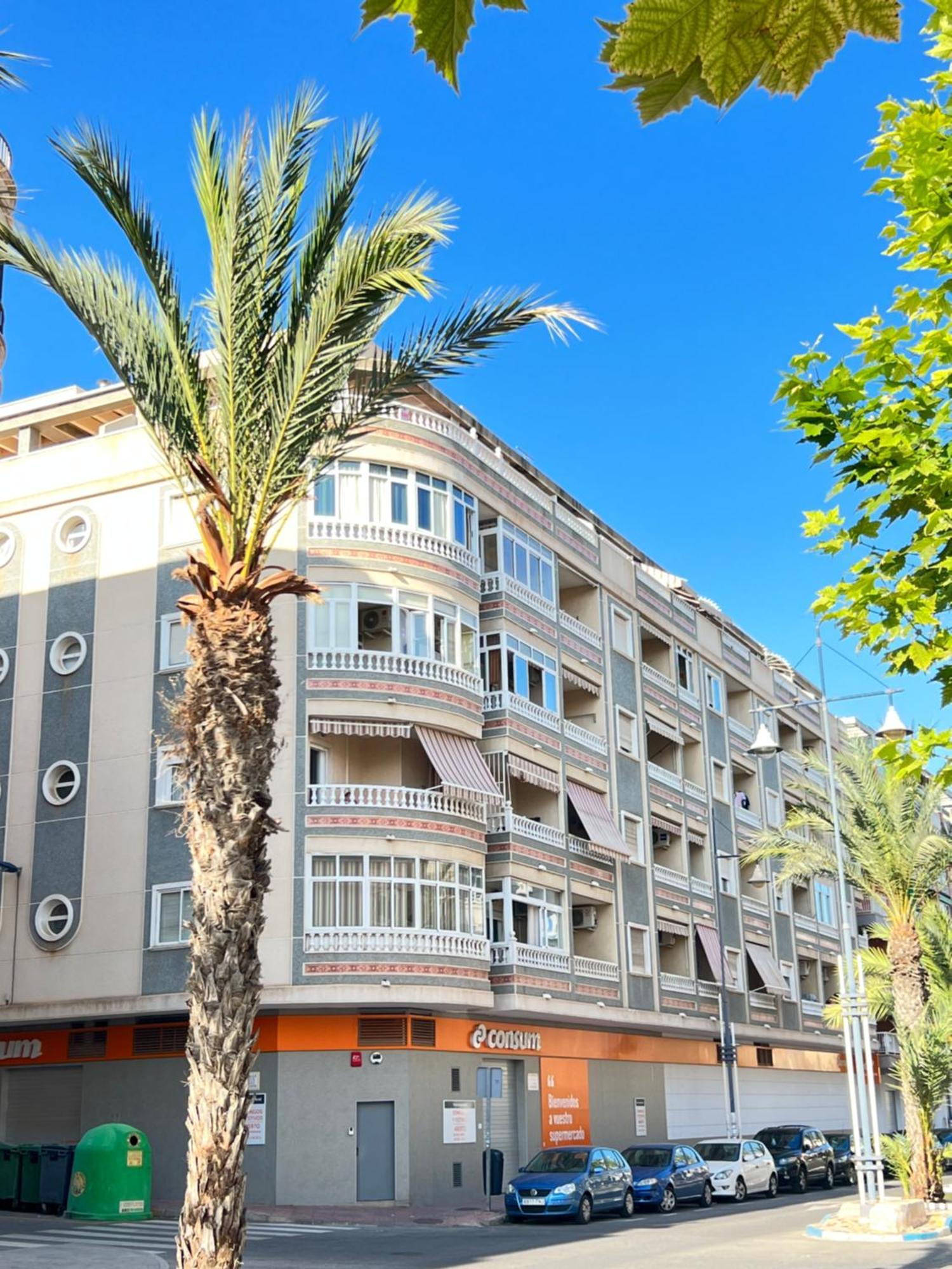 Renovated Cosy Studio 350 M Playa Del Cura, With Official Touristic License Torrevieja Ngoại thất bức ảnh